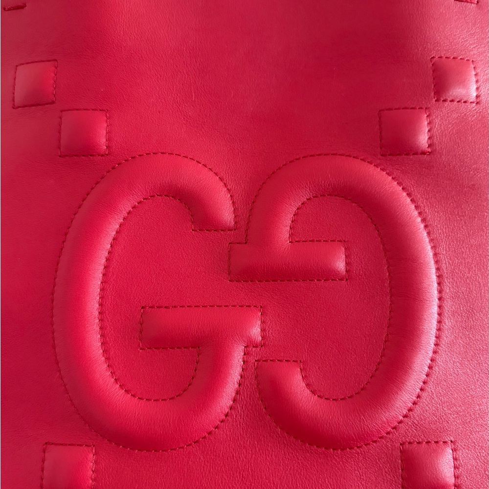 Gucci Red Leather Tote with Embossed GG and Gold Chain Handles - Picture 2 of 16